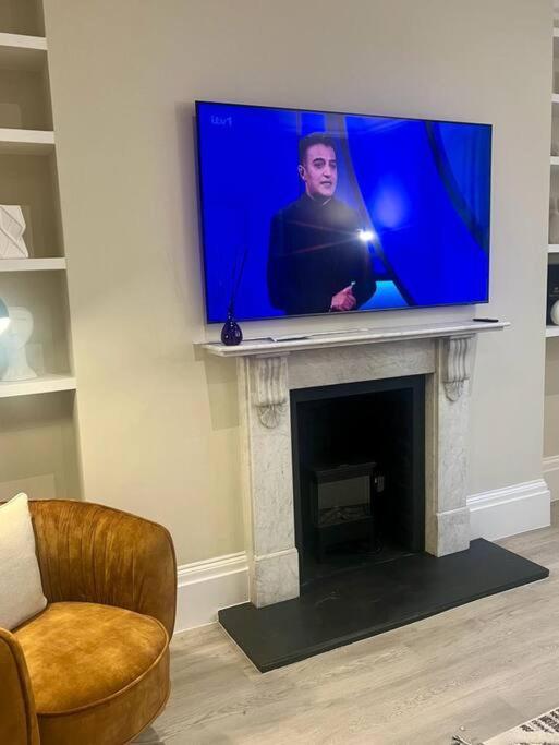 New Flat In Holland Park Apartment London Ngoại thất bức ảnh